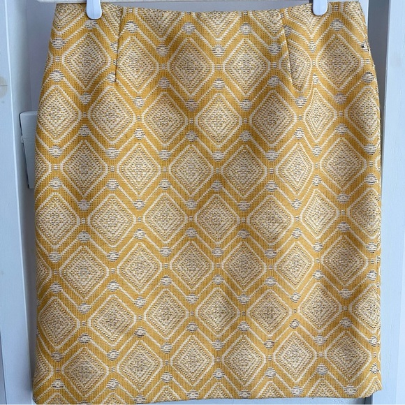 Amanda & Chelsea (Nordstrom brand) Yellow/Gold Brocade Skirt - Picture 4 of 4